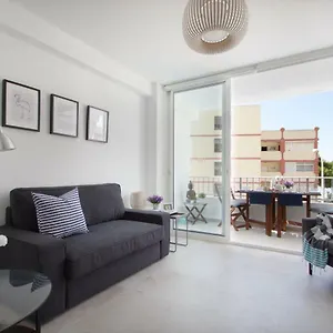 https://hip-cozy-2-room-apt.es-andalucia.com